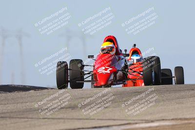 media/Oct-26-2025-CalClub SCCA (Sun) [[8ce1e69566]]/Group 6/Grapevine/